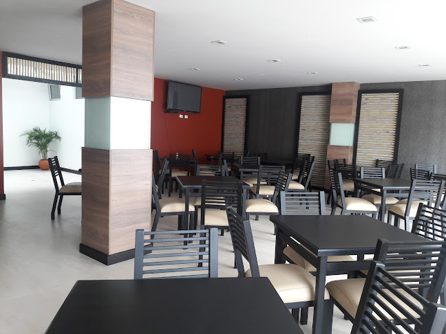 Los Jardines Restaurante - Loja