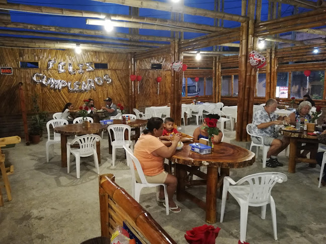 Opinii despre Asadero Doña Costilla Ahumada în Cumanda - Gastronomía y hostelería