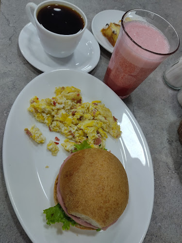 PANADERÍA Y PASTELERÍA CALIDAD - Ambato