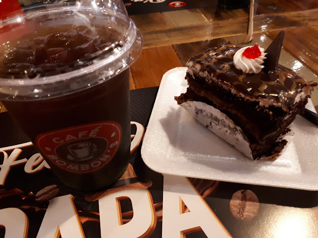 Comentarii opinii despre Bombons Coffee Shop - Urdesa