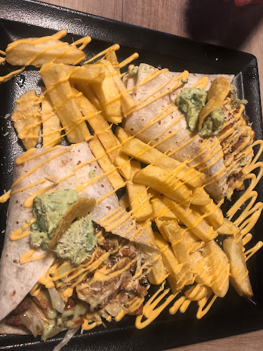 Ave Charles Darwin, Puerto Ayora