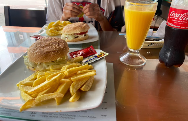 Opinii despre Cafeteria Madrid în Puyo - Gastronomía y hostelería