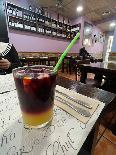 Plaça de Milagros Consarnau i Sabaté, 32, 08902 L'Hospitalet de Llobregat, Barcelona, España