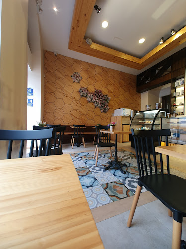 HELADOS LA TIENDA Parque Calderon