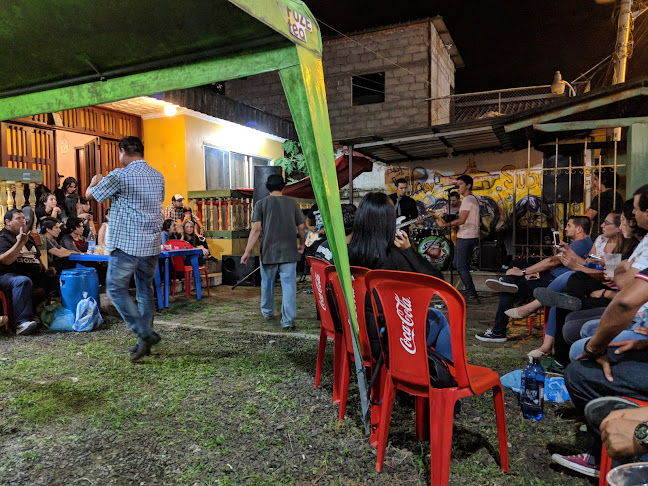 Cebichería Yellow Submarine