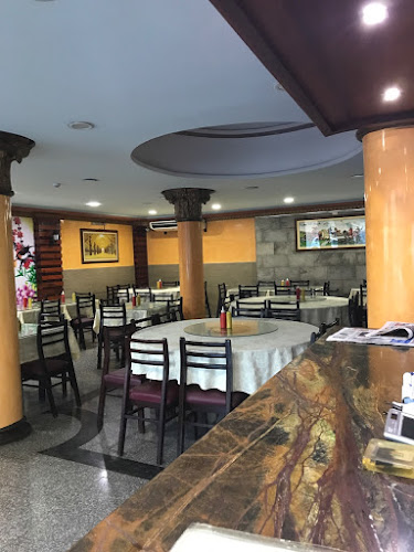 y, Santa Rosa &, Machala