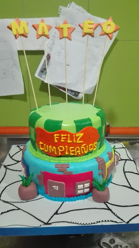 Q97H+4PP, Av. Doce de Noviembre, Ambato 180201