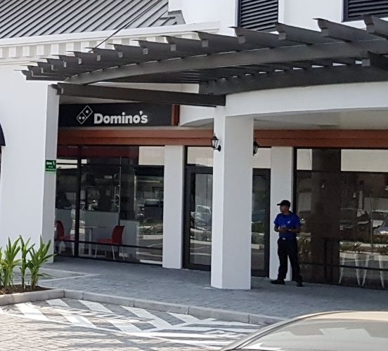 Domino´s Pizza • Plaza Batán