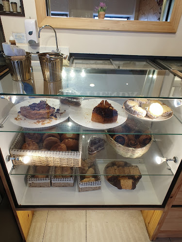 HELADOS LA TIENDA Parque Calderon - Cuenca