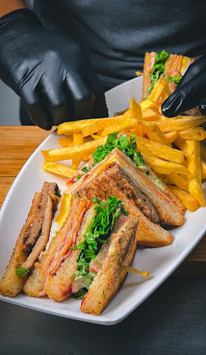 Calle 108, Manta 130203