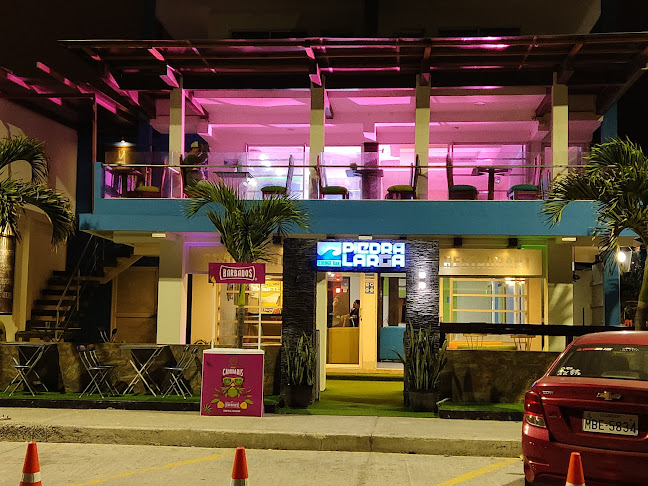 0.95336, -80.77746, Manta 130803