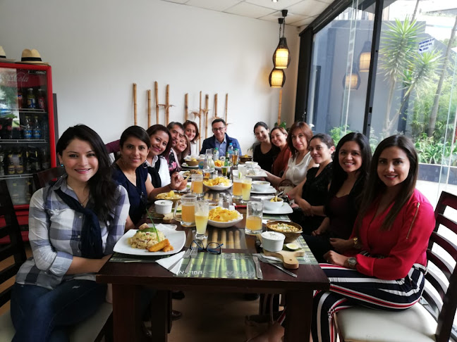 RG39+RGP, Av. Paúl Rivet, Quito 170517