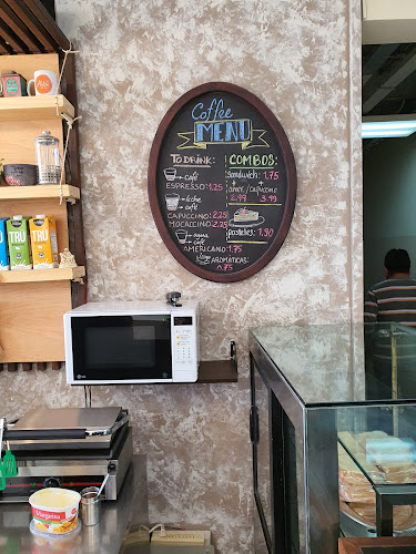 QG4J+655, Unnamed Road, Quito