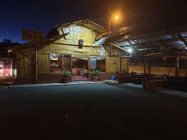 Q7F5+QW4, Tulcán, Ecuador