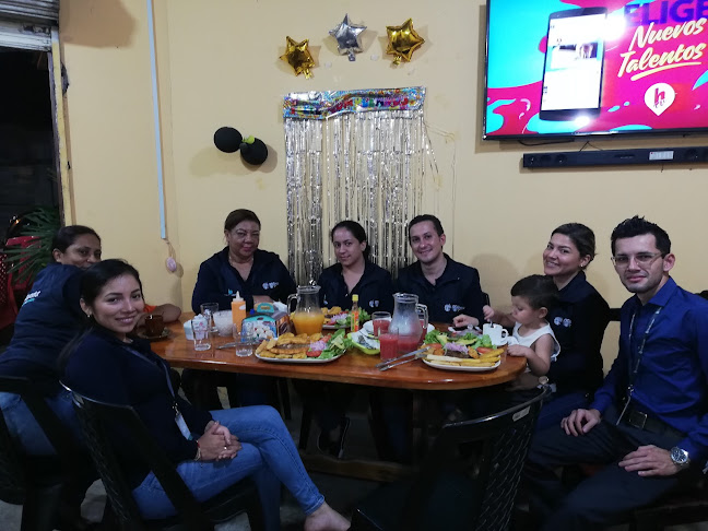 Opinii despre LAS ALBACORAS D' OLMEDITO în Quinindé - Gastronomía y hostelería