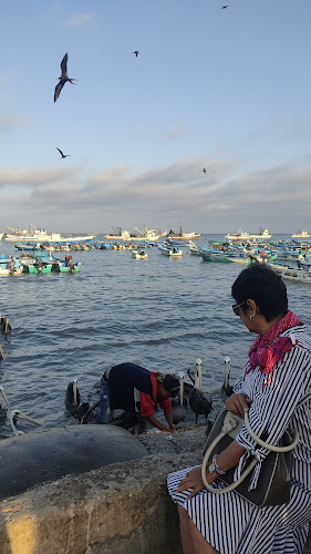 Opinii despre Mercado Municipal de Mariscos în Posorja - Gastronomía y hostelería