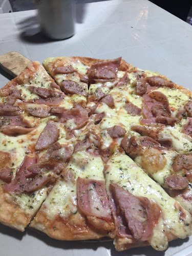 Comentarii opinii despre Pizzas de " Julia "