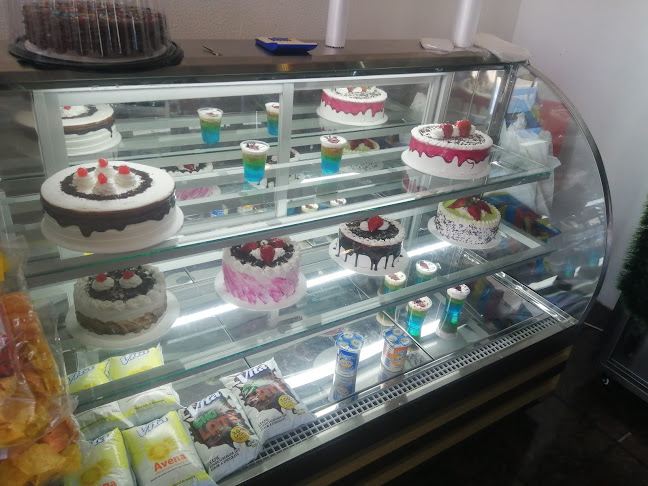 Opinii despre DELI'S PANADERIAS în Sangolquí - Gastronomía y hostelería