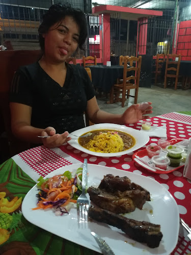 Opinii despre La casa de la costilla Asadero în Quevedo - Gastronomía y hostelería