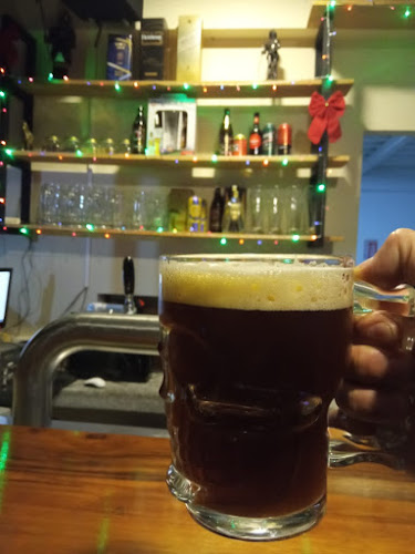 Opinii despre La Colonia Cervecería în Macas - Gastronomía y hostelería