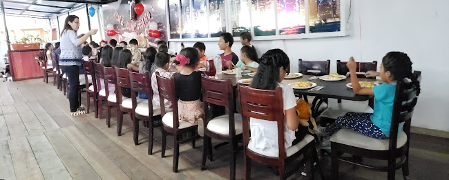 HUT CHEESE PIZZA - Gastronomía y hostelería