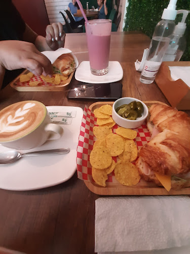 Comentarii opinii despre Cossiori Café - Pastelería