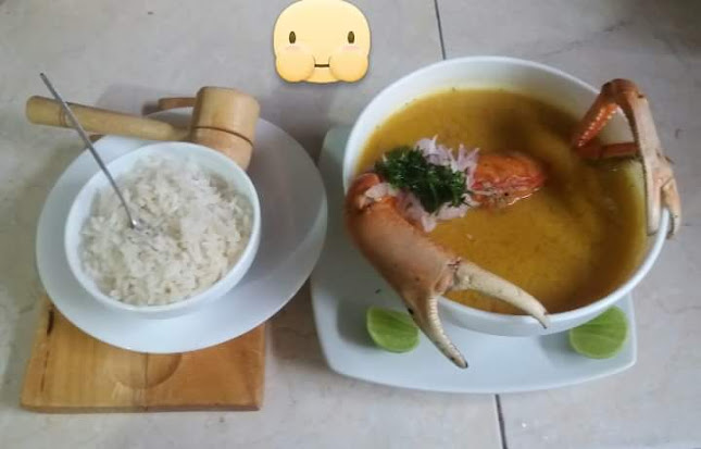 2Q7P+PH8, La Cruz, Loja