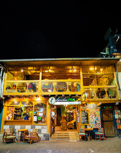 Comentarii opinii despre Leprechaun Pub Restaurante Cafetería