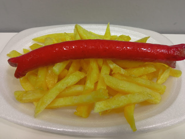 Opinii despre BURGUER R Y R în Quito - Gastronomía y hostelería