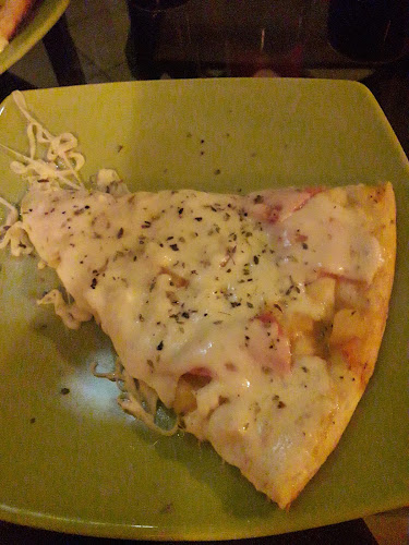 Refuggio Pizzería - Gastronomía y hostelería