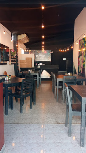 Rustika Pizza y Pasta Artesanal