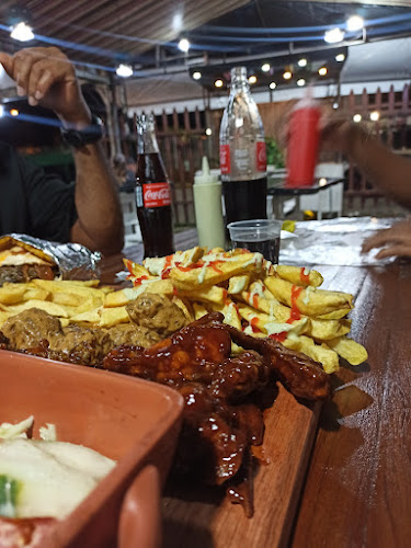 Tena, avenida 15 de noviembre y riobamba avenida 15 de noviembre, y, Tena 150150