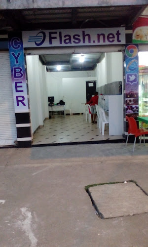 75JF+VP3, Vía a San Lorenzo, San Lorenzo