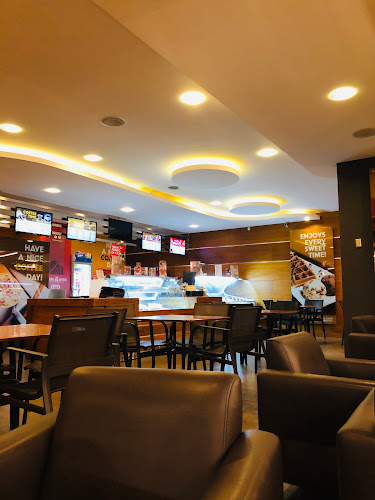 Heladeria "Pinguino Gourmet" - Gastronomía y hostelería