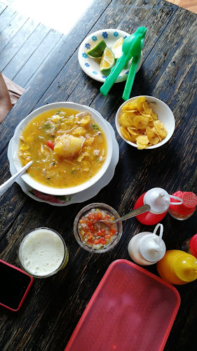 Opinii despre Marisquería Delicias del Mar în Macas - Gastronomía y hostelería