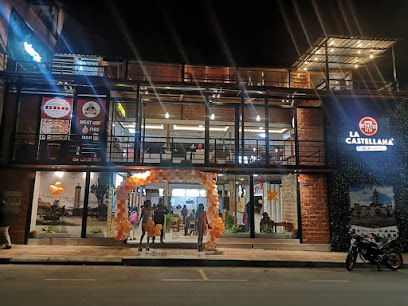 PATIO DE COMIDAS "LA CASTELLANA"