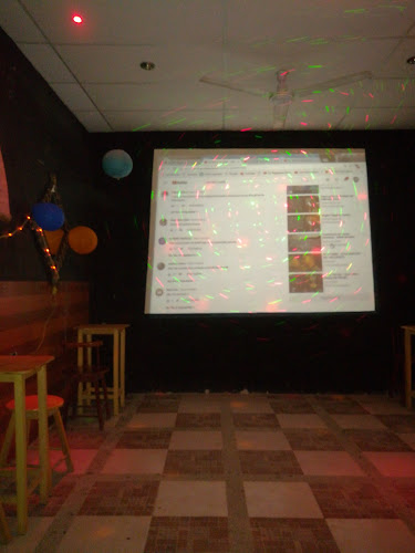 Comentarii opinii despre Bar Karaoke Madera Fina