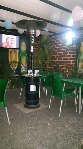 Opinii despre Café Bar Karaoke - La Casa Ronka în Quito - Gastronomía y hostelería