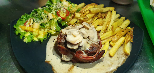 Gonzalo Cordero Dávila 1 53 y, Cuenca 010111