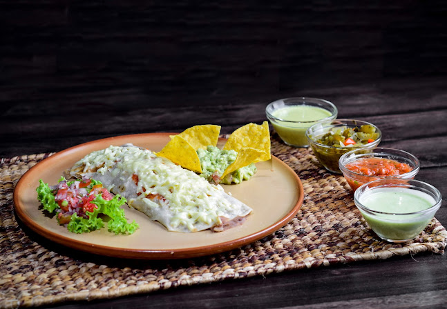 Opinii despre Restaurante Pancho Villa în Baños de Agua Santa - Gastronomía y hostelería