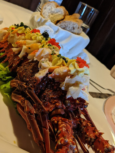 Comentarii opinii despre Chantilly Pastelería Cafetería