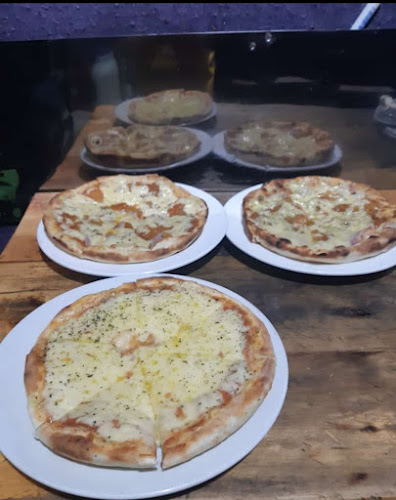 PIZZA Y MAS......... - Gastronomía y hostelería