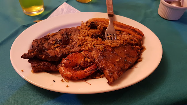 Carnes y Mariscos D'Luis - Gastronomía y hostelería