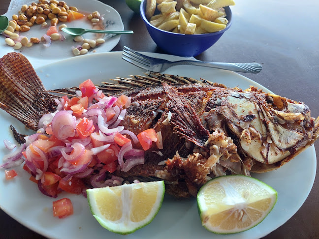 Opinii despre Yahuarcocha, Tilapias Al Horno, Caldos De Gallina în Ibarra - Gastronomía y hostelería