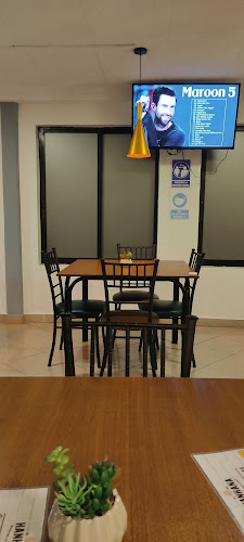 ALBERTO OCHOA VAZCONES, Av 16 de Abril, Azogues 030101