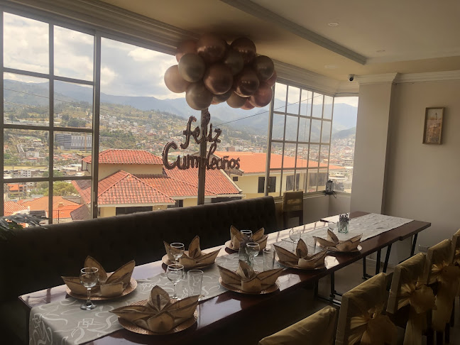 AV MANUEL CARRION PINZANO, Y, Loja 110104