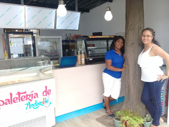 X8QR+WVF, Avenida Kennedy, Esmeraldas