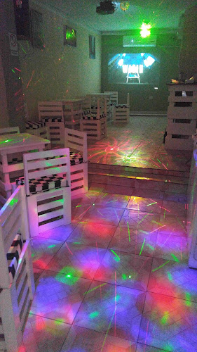 Opinii despre La Estancia Zona Refrescante în Pasaje - Gastronomía y hostelería