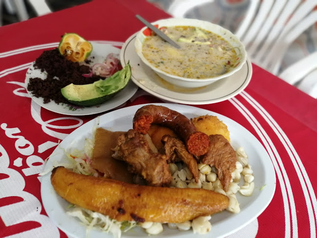 Comentarii opinii despre PALACIO DE LOS RICOS CHORIZOS