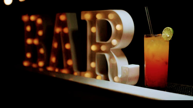 Opinii despre STACIÓN COCTEL BARRAS MÓVILES (YANTZAZA) în Yantzaza - Gastronomía y hostelería